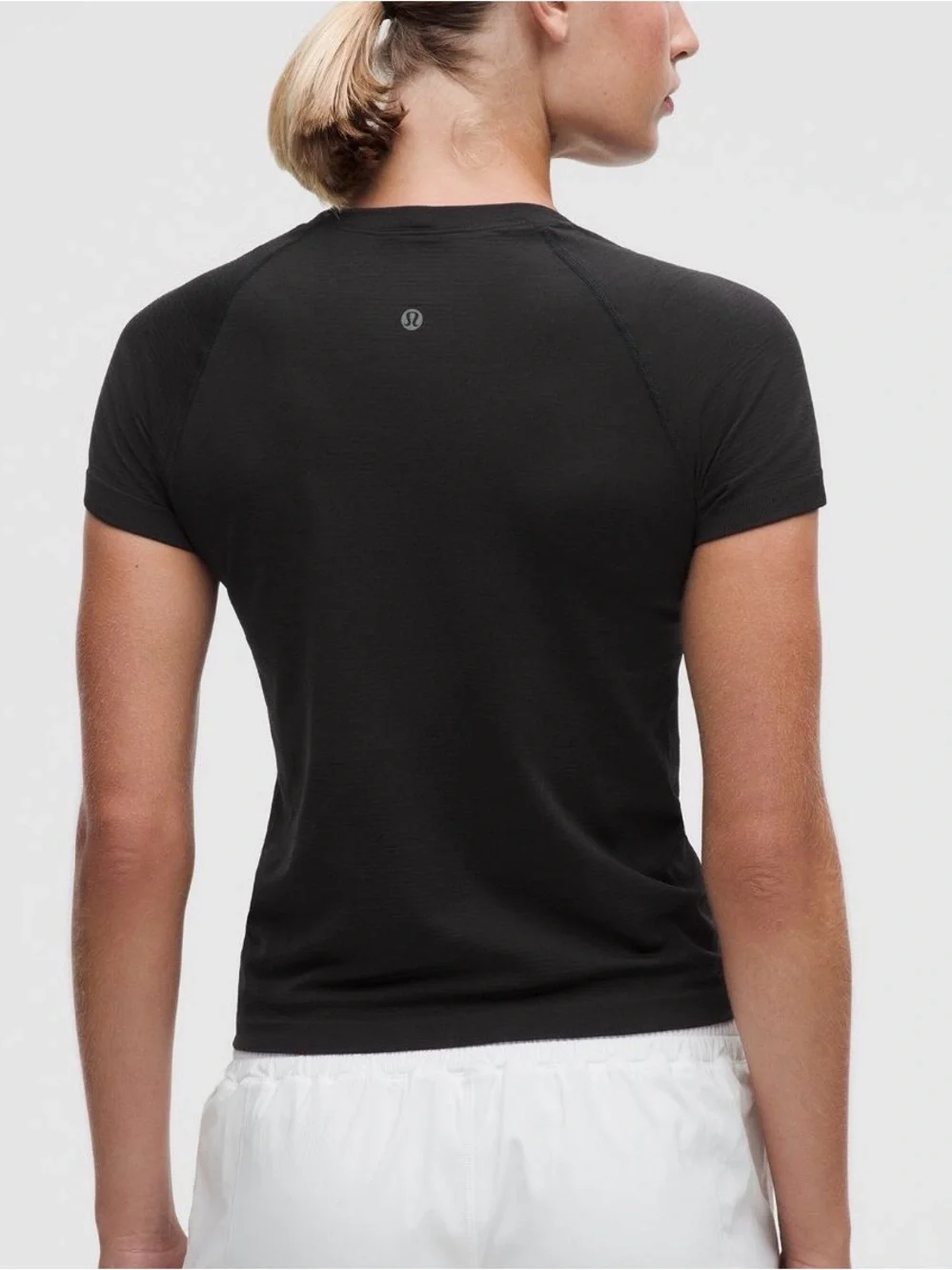lululemon athletica Women's Black Short Sleeve Crew Tee